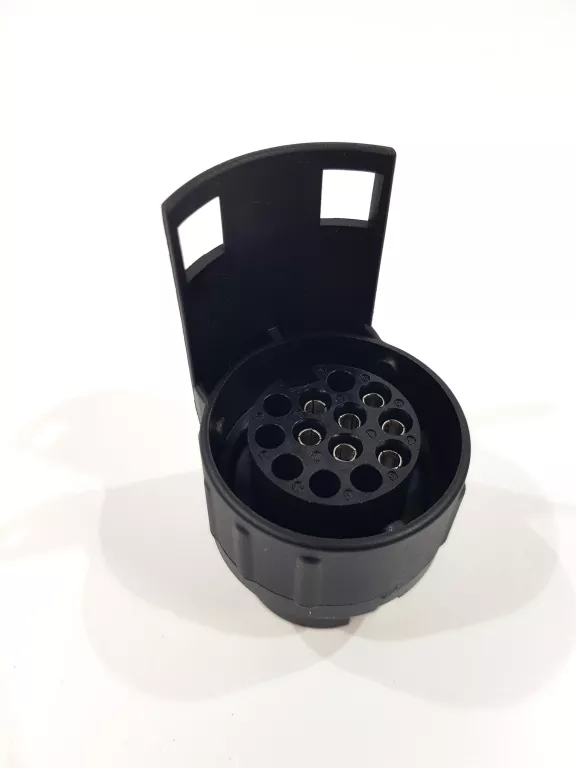 THULE ADAPTER 9906 7 PIN WTYK NA 13 GNIAZDO