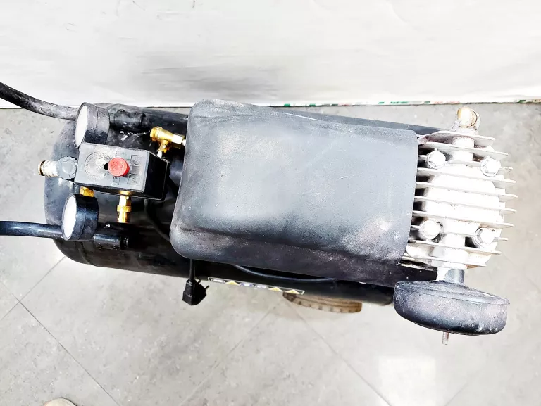 KOMPRESOR OLEJOWY STANLEY FCDV4G4STF517 50L 10BAR