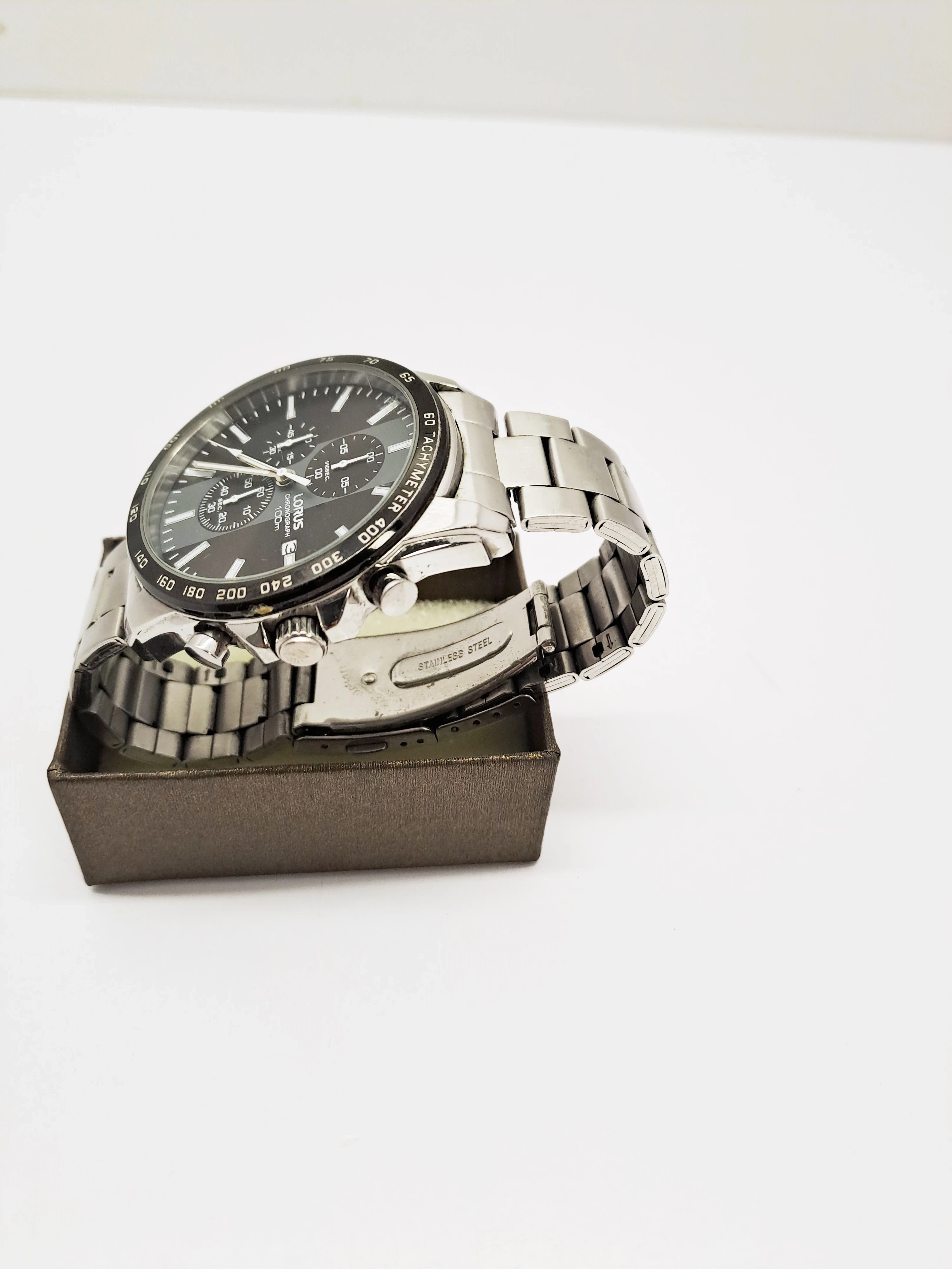 zegarek-lorus-vd57-x131-typ-nareczny