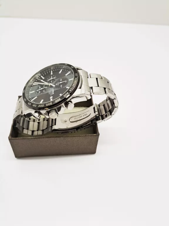 zegarek-lorus-vd57-x131-typ-nareczny