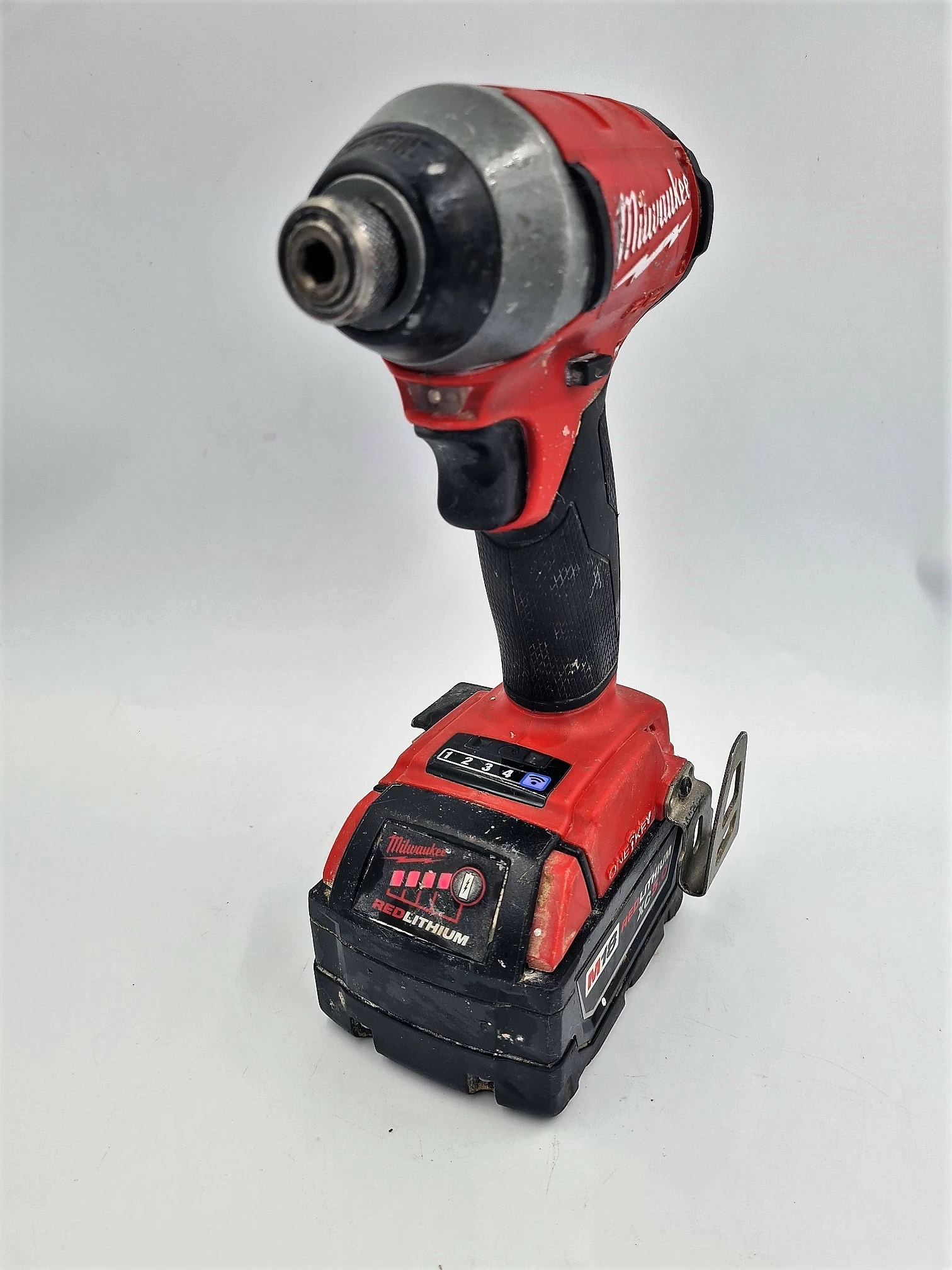 klucz-udarowy-milwaukee-2757-20-aku-xc50ah-m18-rodzaj-klucz-udarowy