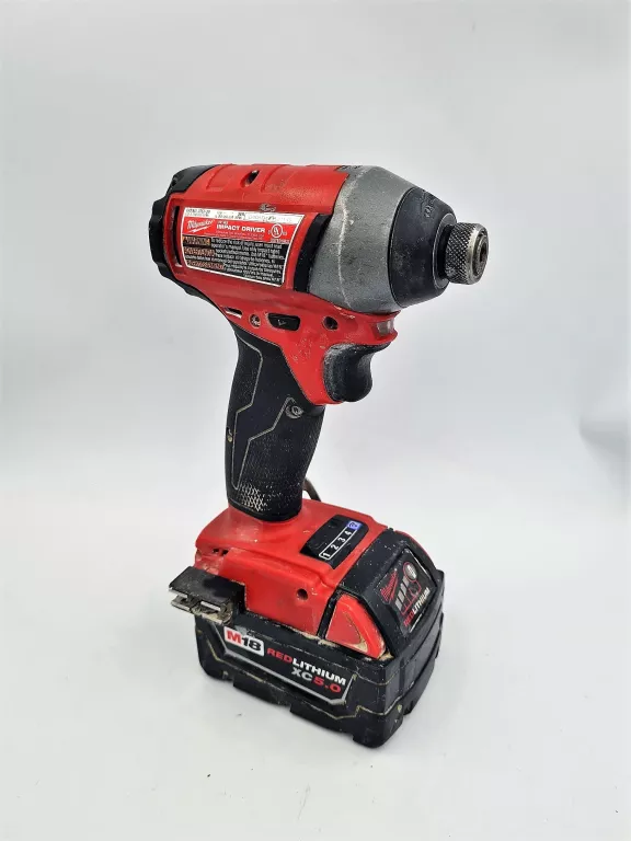 klucz-udarowy-milwaukee-2757-20-aku-xc50ah-m18-maksymalna-srednica-srub-m16