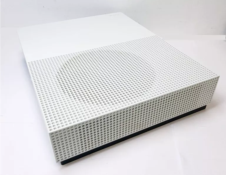 KONSOLA XBOX ONE S1681 ZESTAW