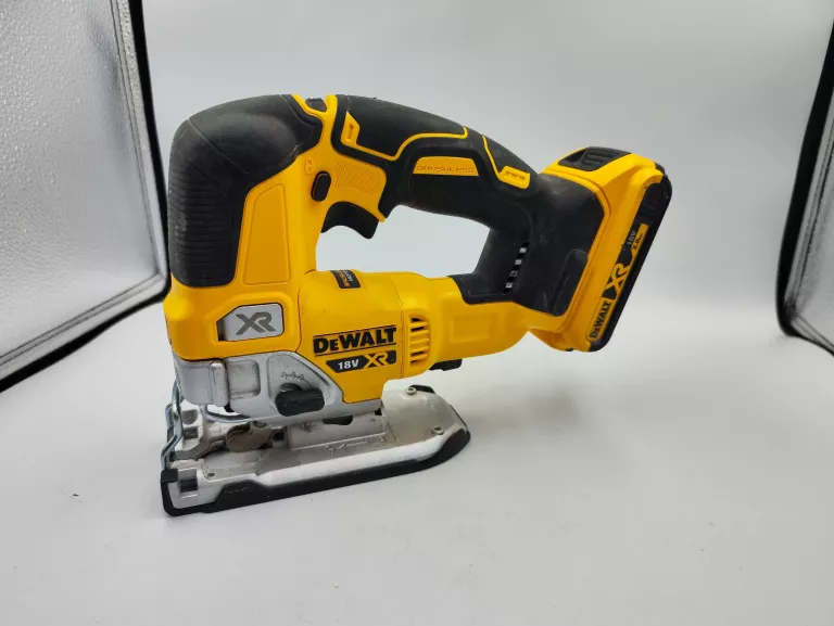 WYRZYNARKA DEWALT DCS334 AKU+ ŁADOWARKA