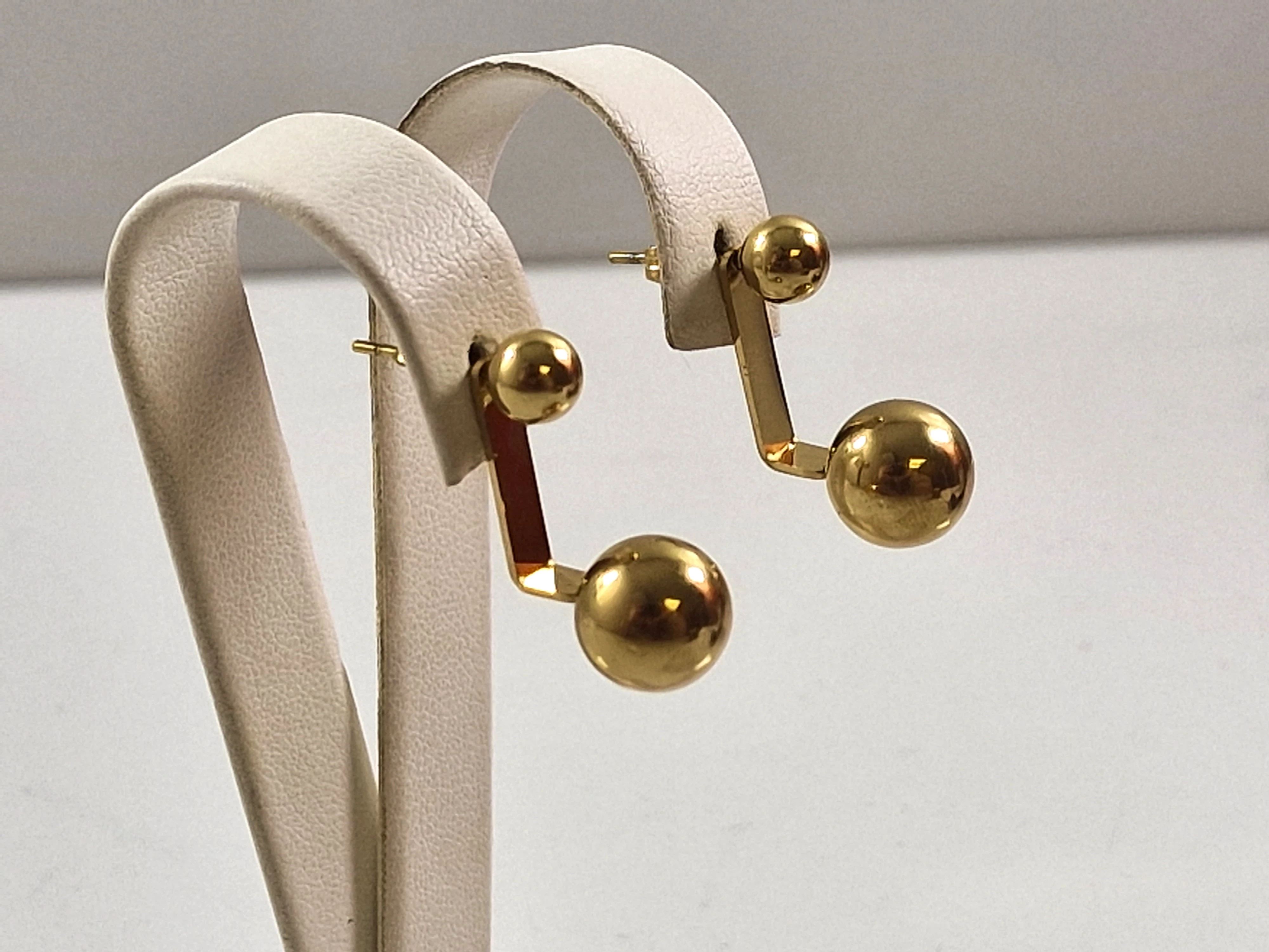 kolczyki-kulki-ze-stali-chirurgicznej-pozlacane-stan-11323-2