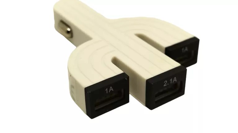 ŁADOWARKA SAMOCHODOWA KAKTUS TRIPLE USB