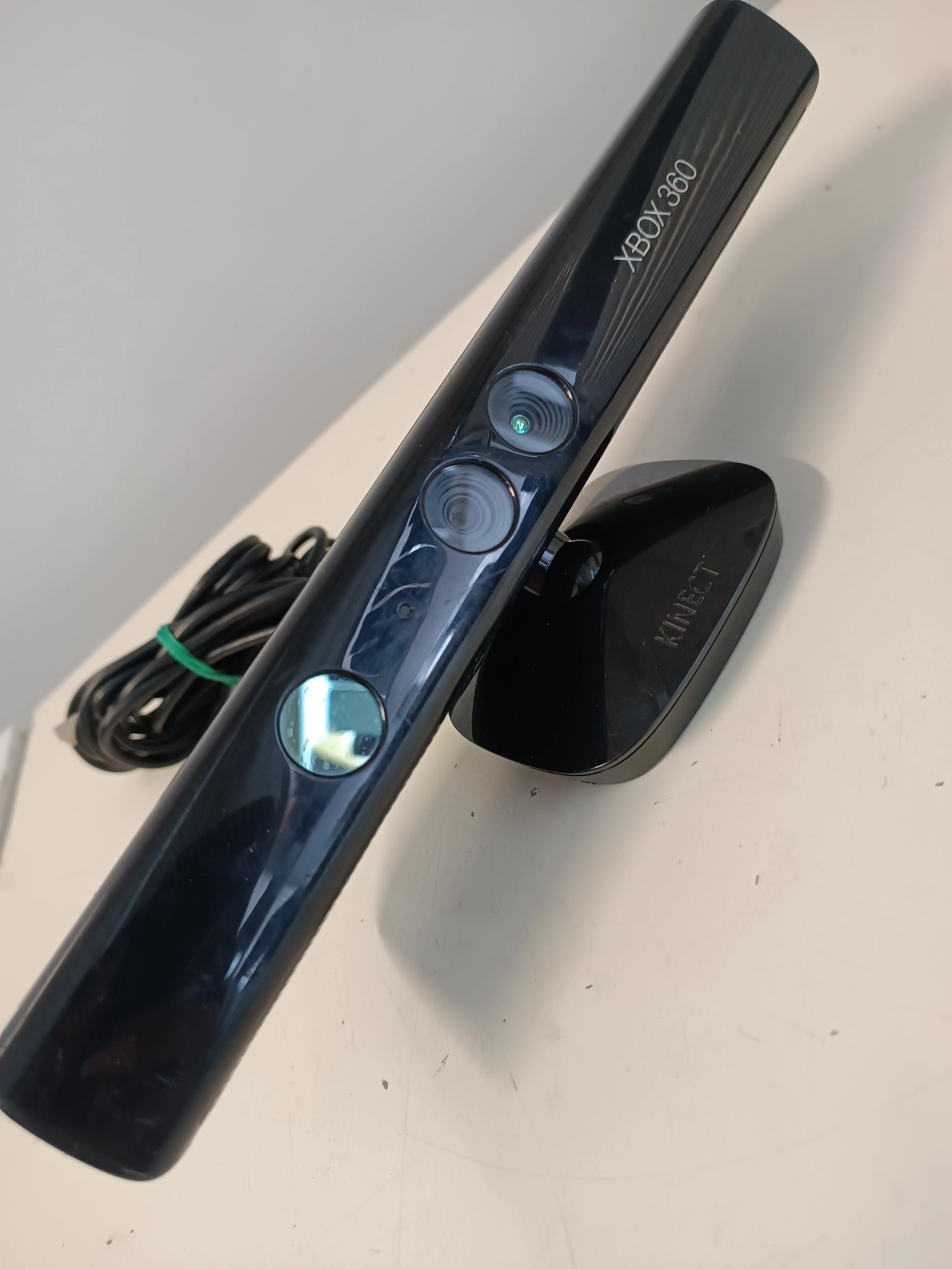 kinect-xbox-360-waga-produktu-z-opakowaniem-jednostkowym-1