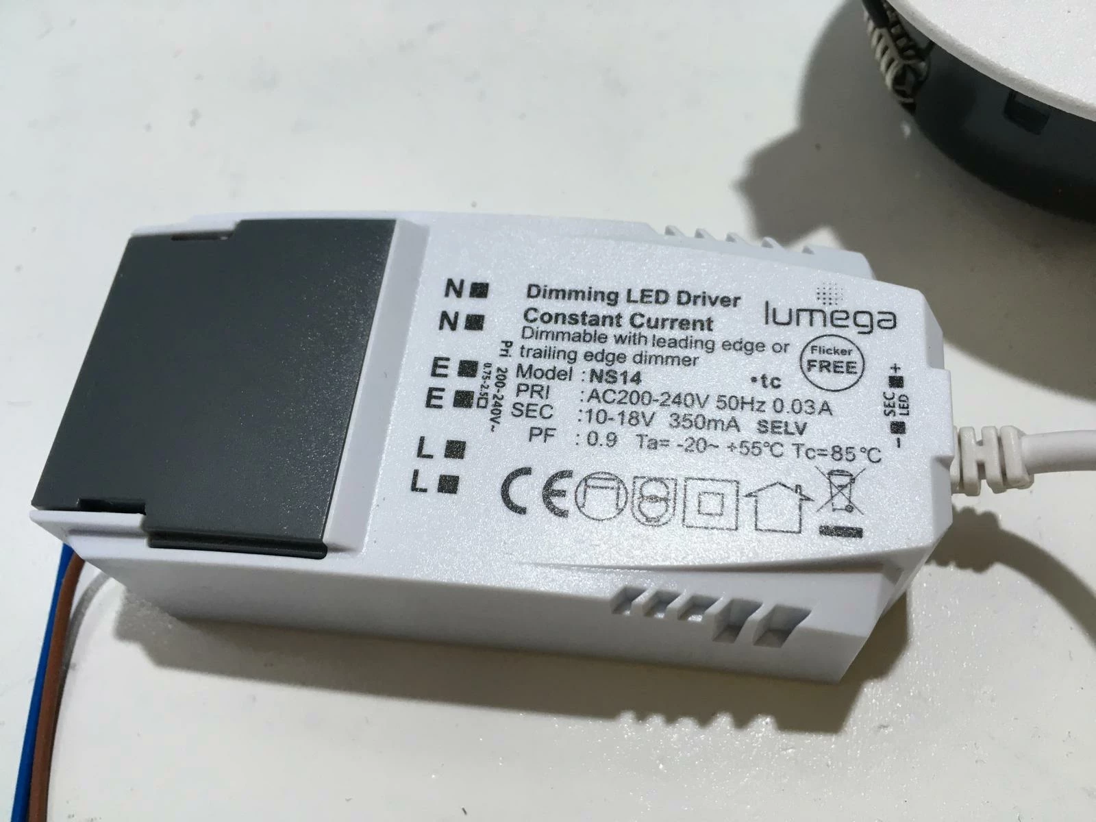 oprawa-led-lumega-ns14-7w630-lm-o-865-mm-rodzaj-gwintu-zintegrowane-zrodlo-led