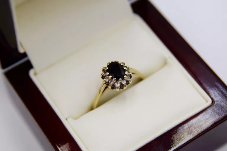 zloty-pierscionek-z-onyksem-333286gr20-marka-inna-marka