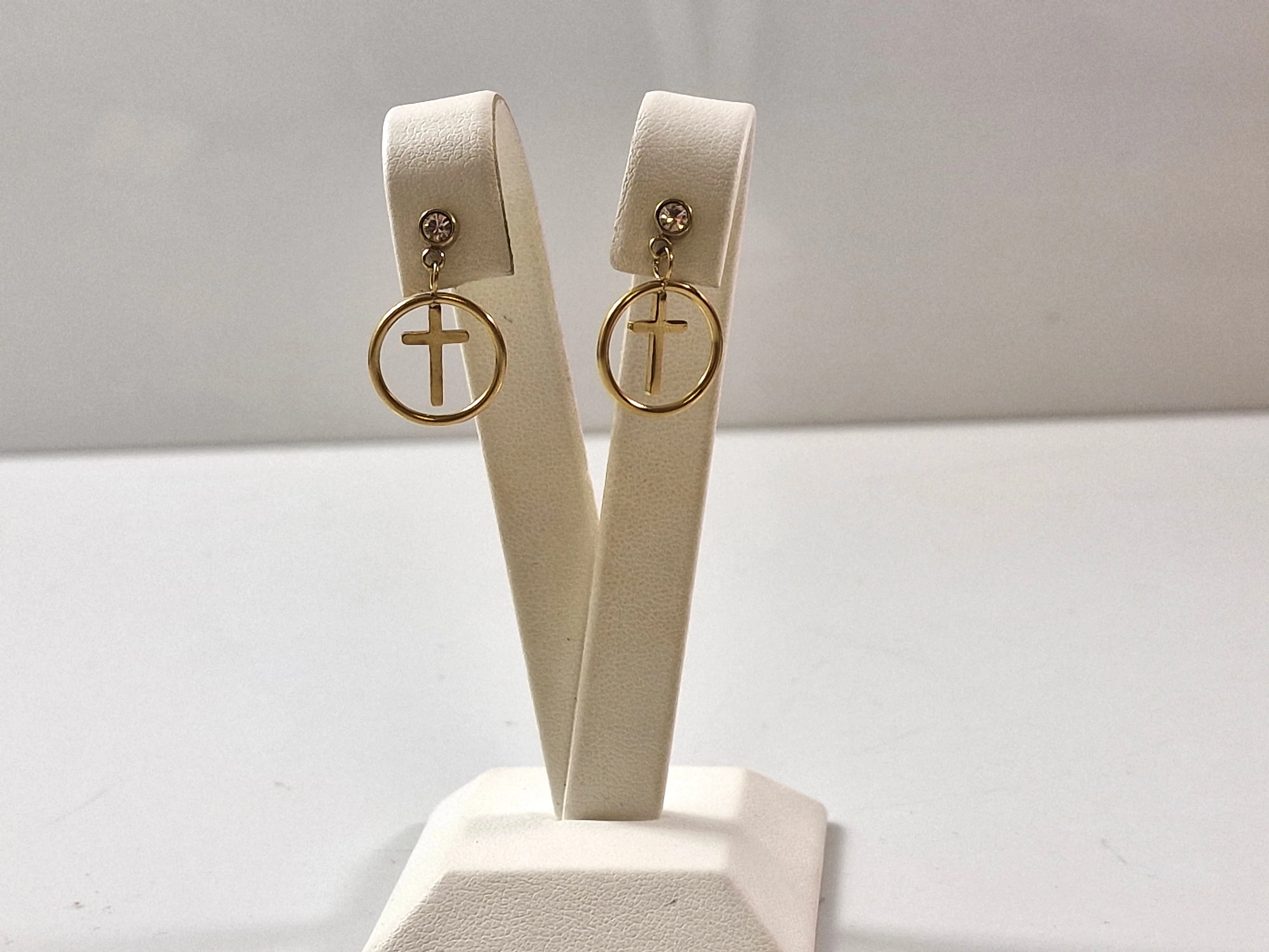 kolczyki-stal-pozlacana-krzyz-cyrkonia-okrag-dabrowskiego-149-poznan-ska-x