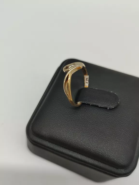 piekny-pierscionek-z-diamentem-173g585r12-stan-11323-2