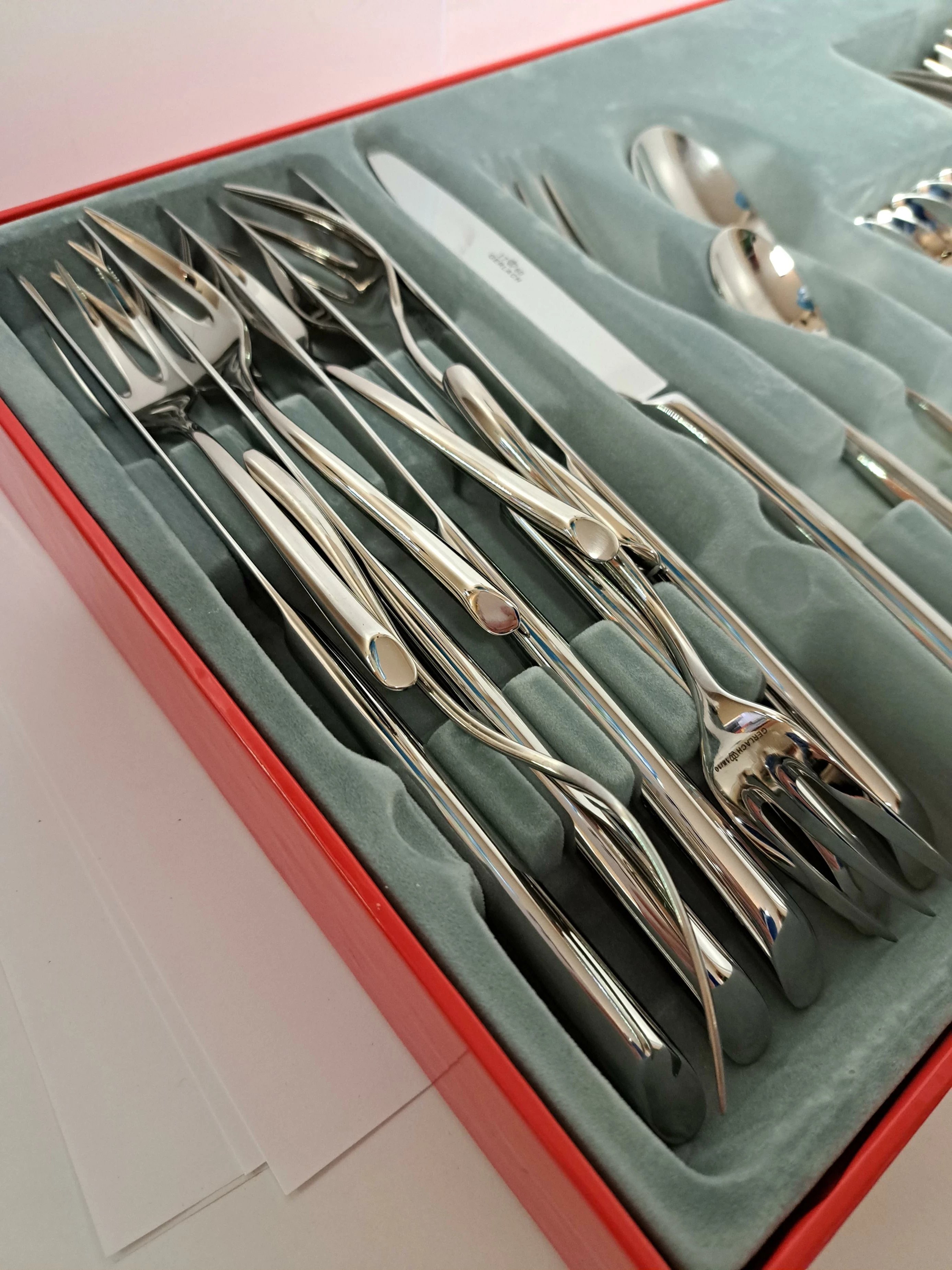 unikalny-zestaw-sztuccow-gerlach-virga-30-szt-stan-uzywany