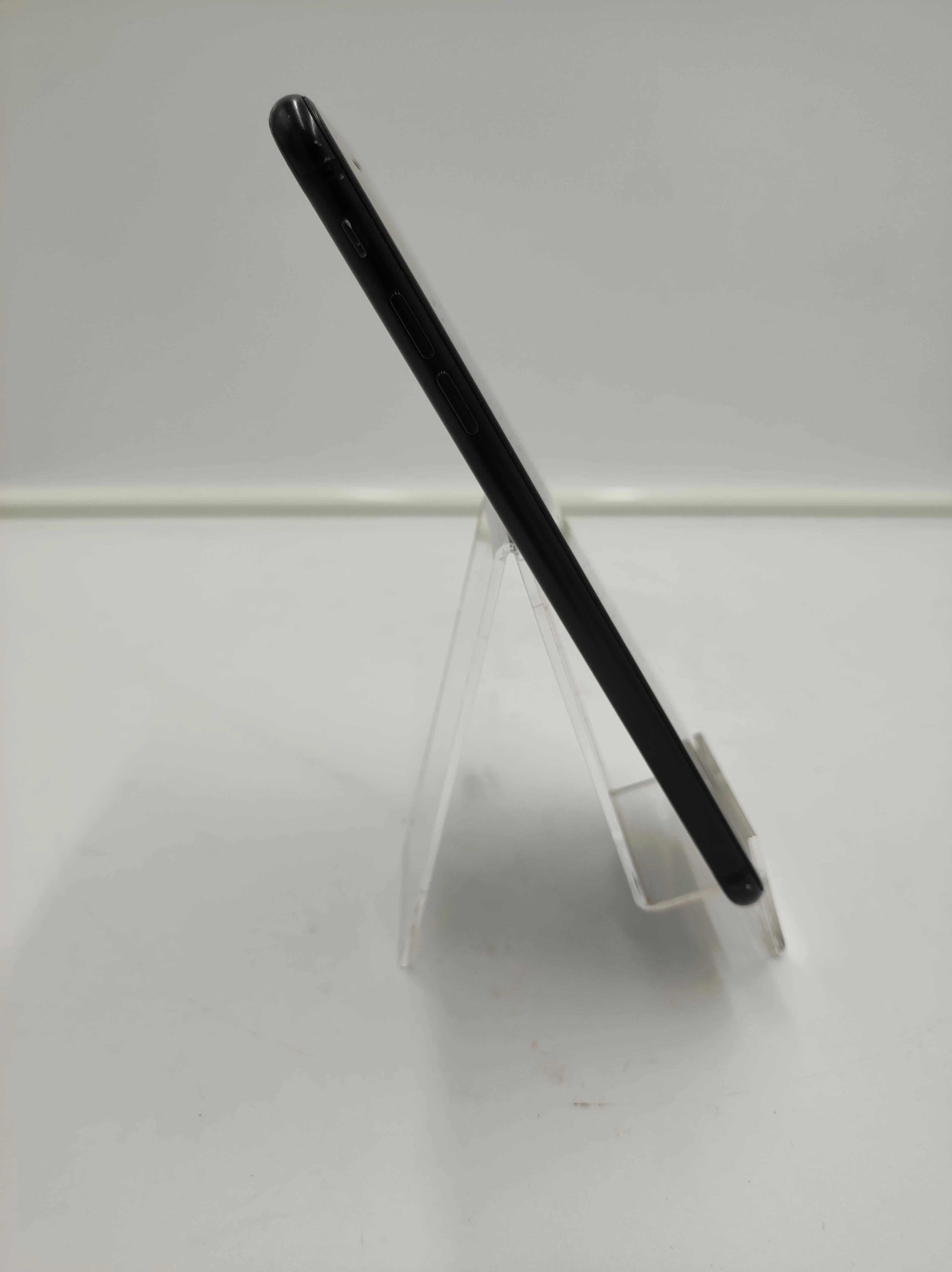 iphone-7-plus-332gb-uszkodzony-okazja-typ-smartfon