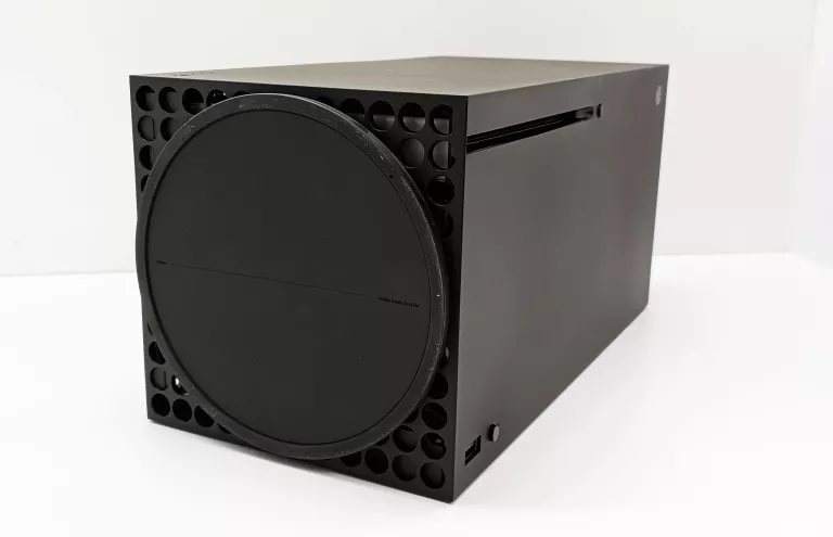 konsola-xbox-series-x-stan-uzywany