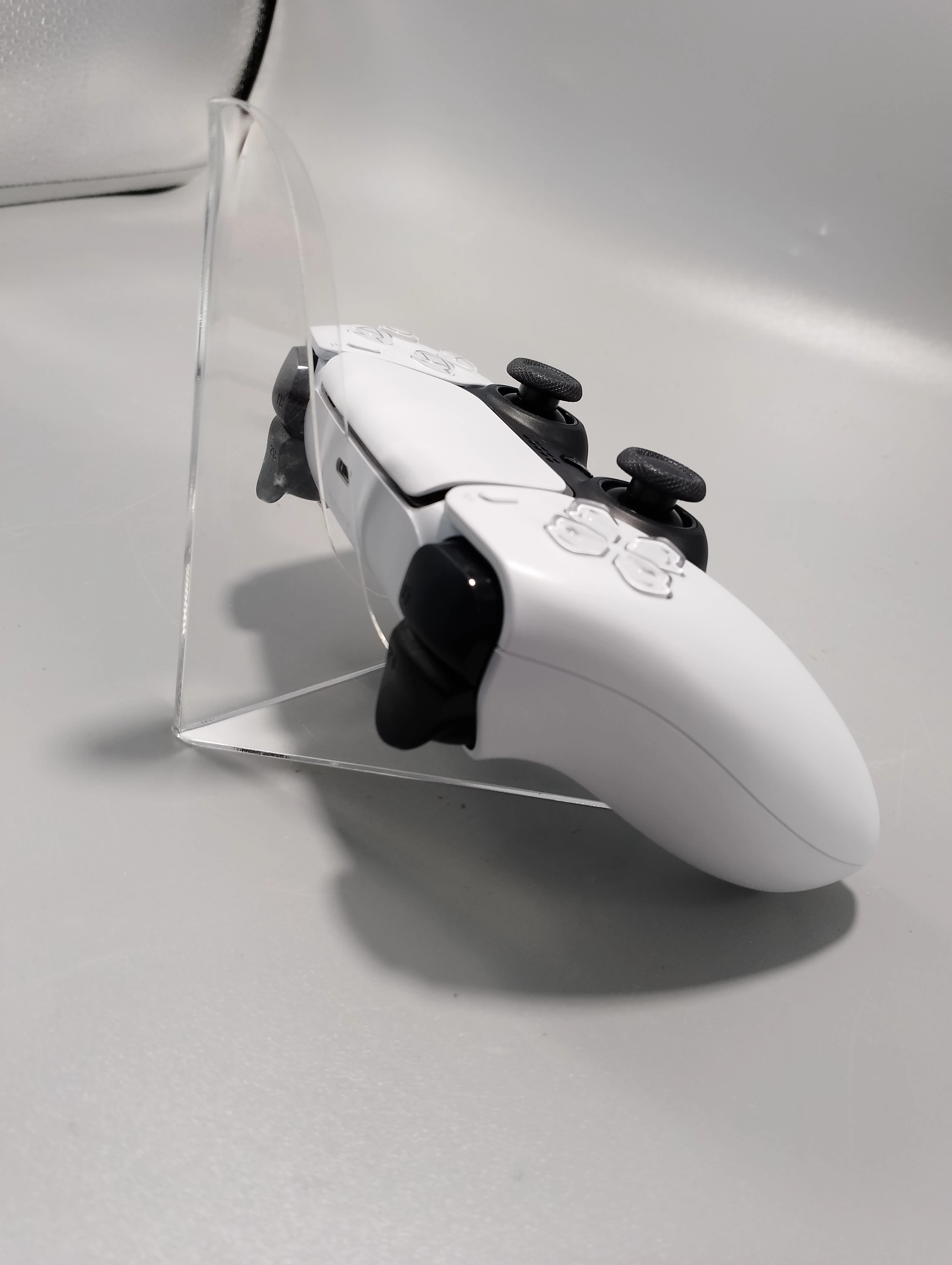 pad-bezprzewodowy-sony-do-ps5-ean-gtin-0711719399506