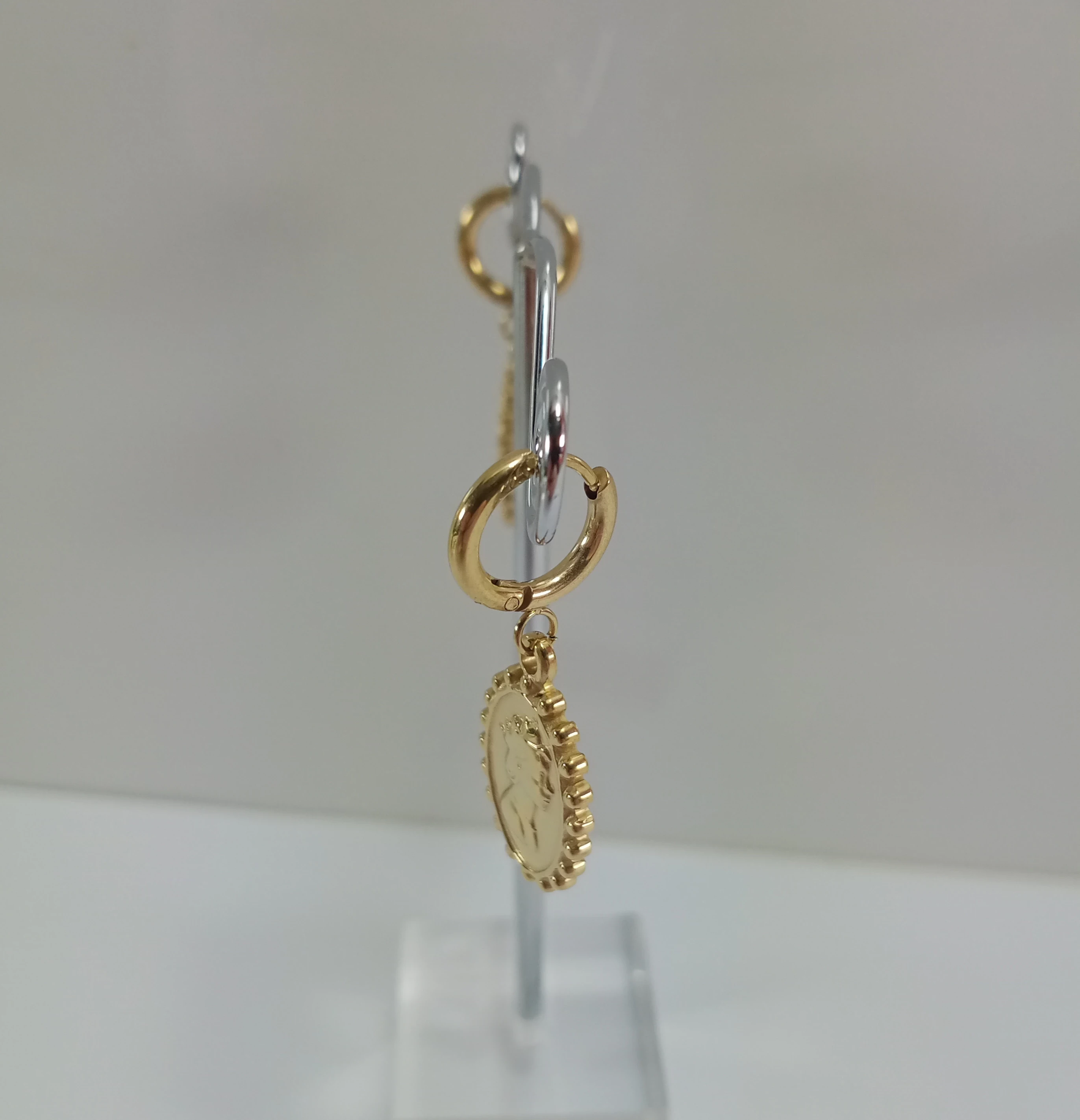 kolczyki-stal-pozlacana-kolka-wiszaca-kamea-stan-11323-1