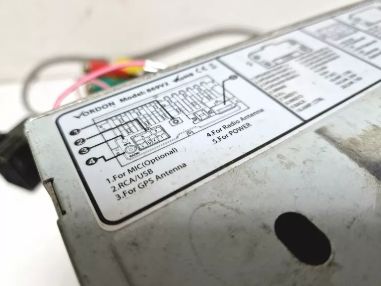 VORDON HT-869V2 2-DIN 4 X 45 W