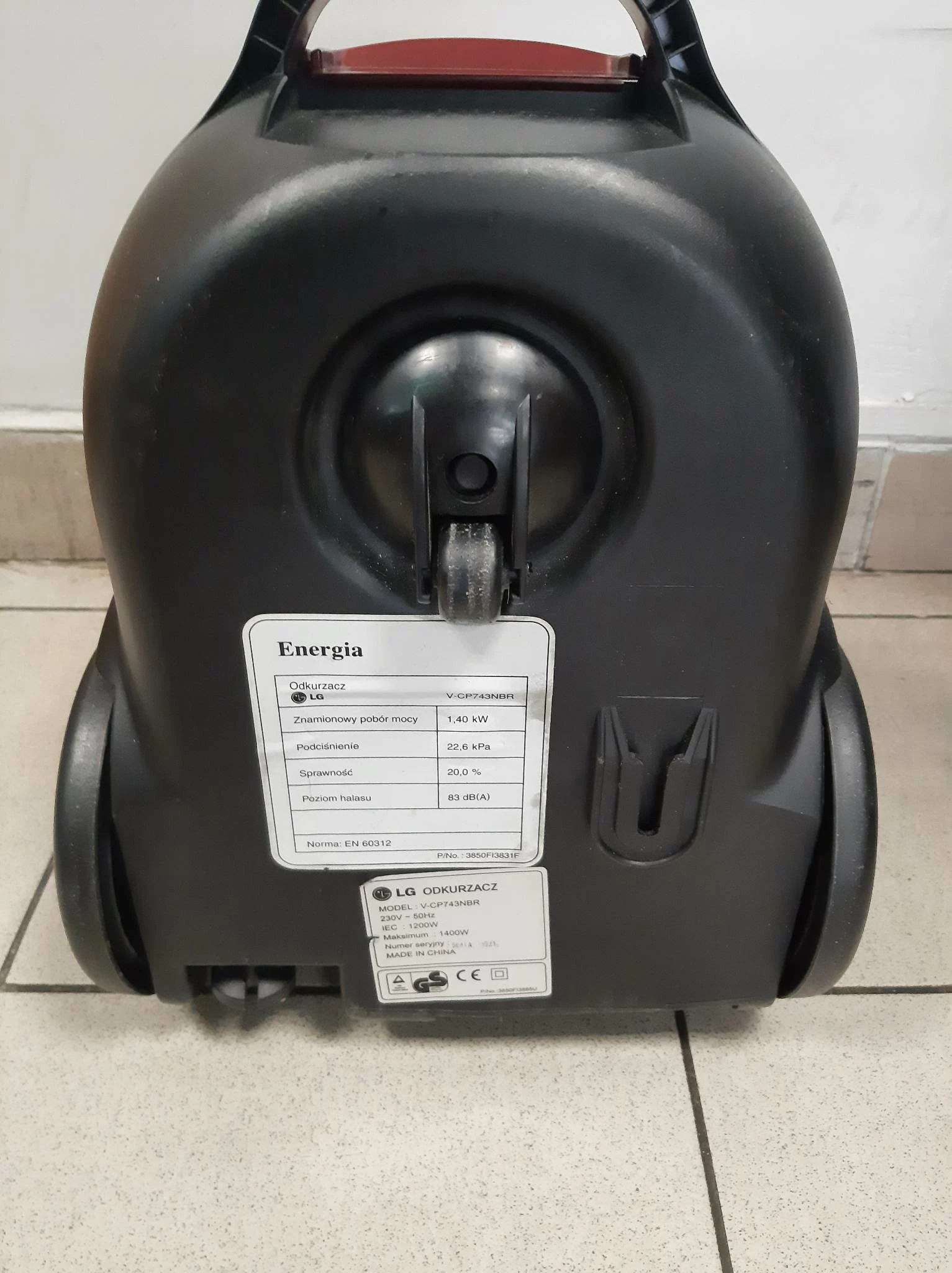 odkurzacz-lg-turbo-z-1400w-kpl-moc-1400