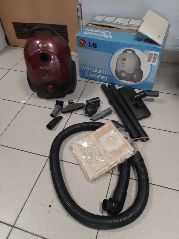 ODKURZACZ LG TURBO Z 1400W KPL