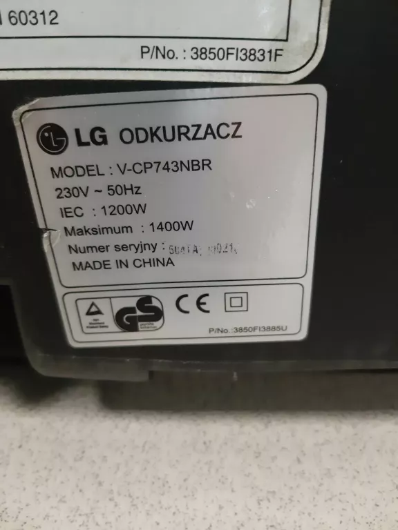ODKURZACZ LG TURBO Z 1400W KPL