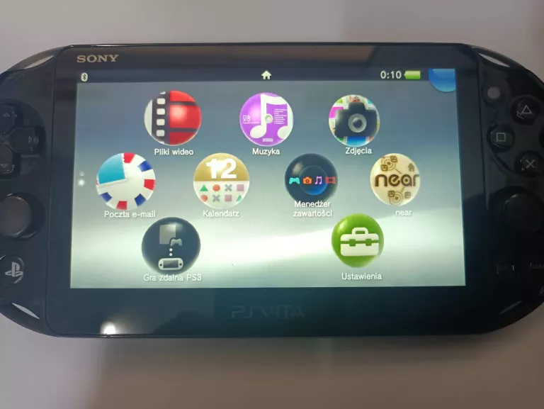 konsola-ps-vita-slim-pch-2003-model-ps-vita-slim