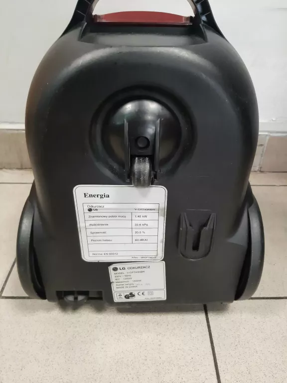 ODKURZACZ LG TURBO Z 1400W KPL