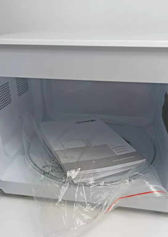 KUCHENKA MIKROFALOWA WOLNOSTOJĄCA GORENJE MO20E1W