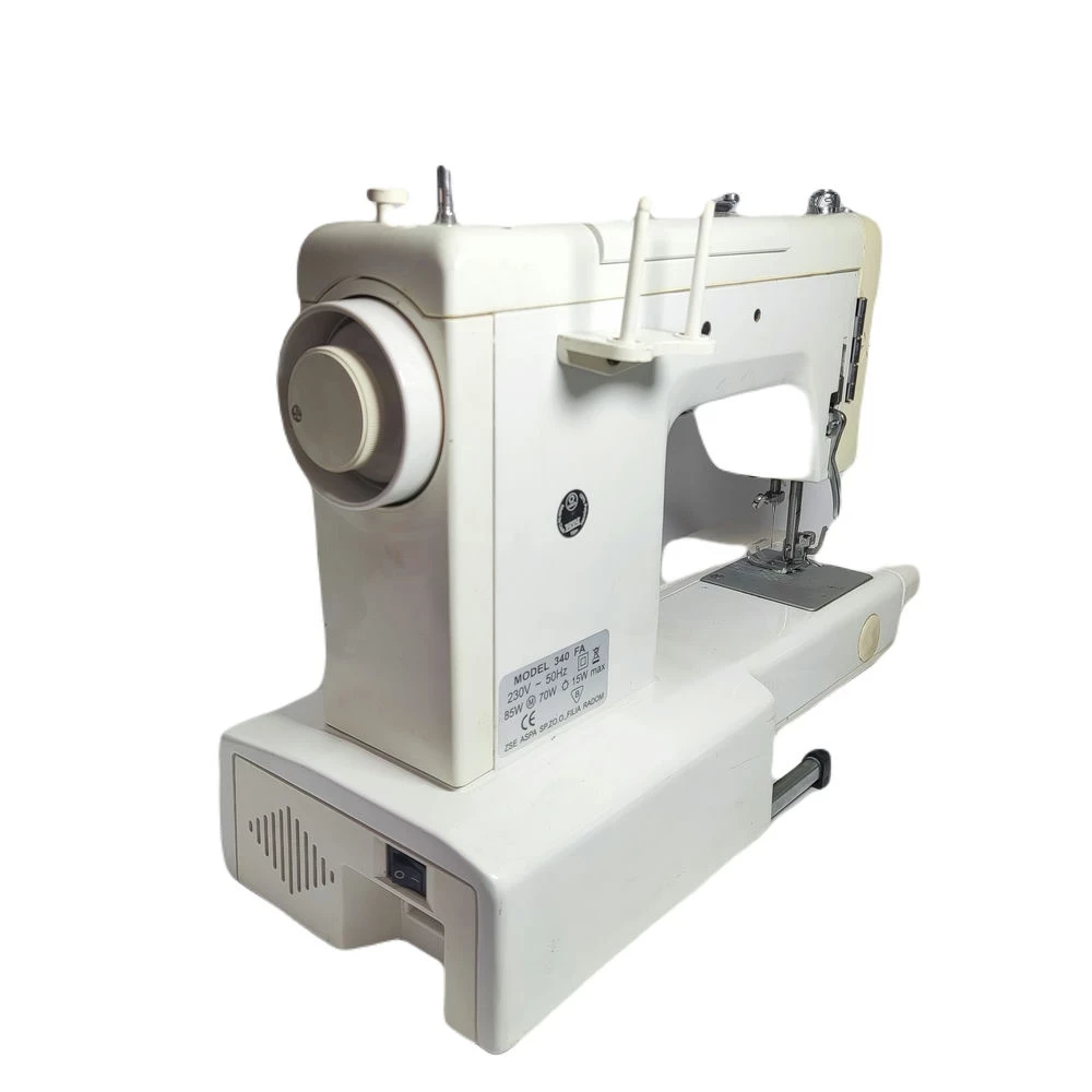 maszyna-do-szycia-lucznik-340-f-kolor-dominujacy-bialy