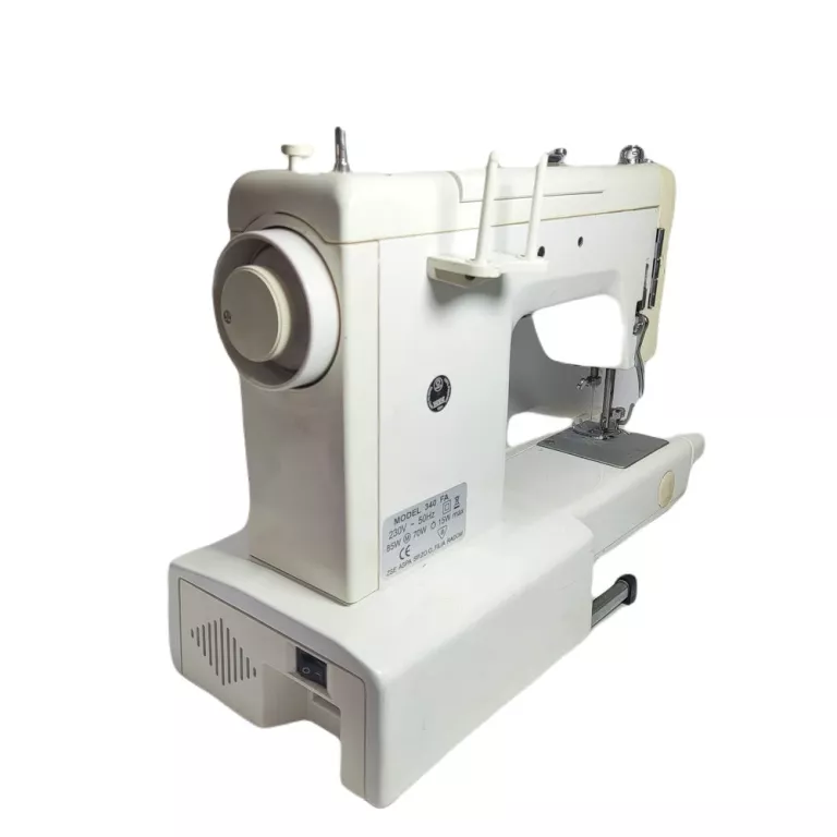 maszyna-do-szycia-lucznik-340-f-kolor-dominujacy-bialy