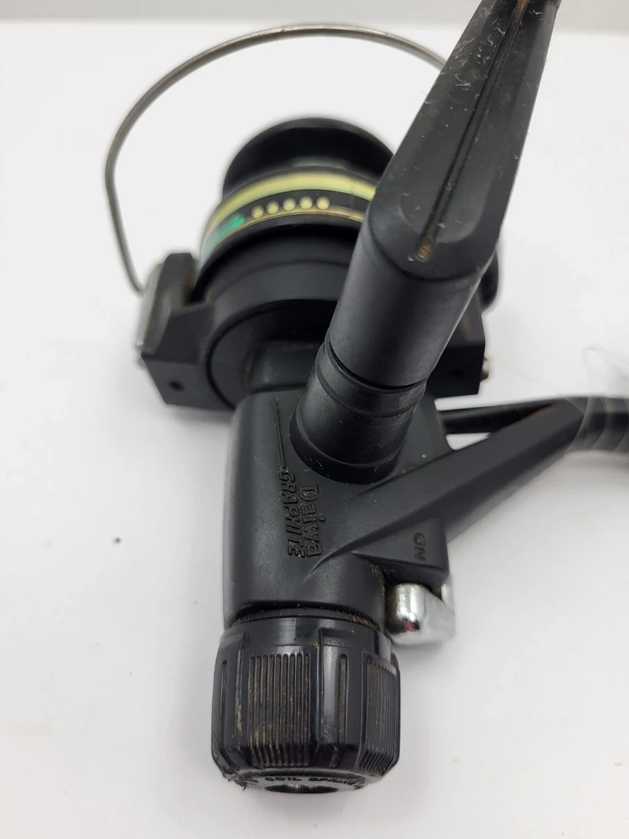kolowrotek-daiwa-graphite-1350x-model-feeder-man-3000