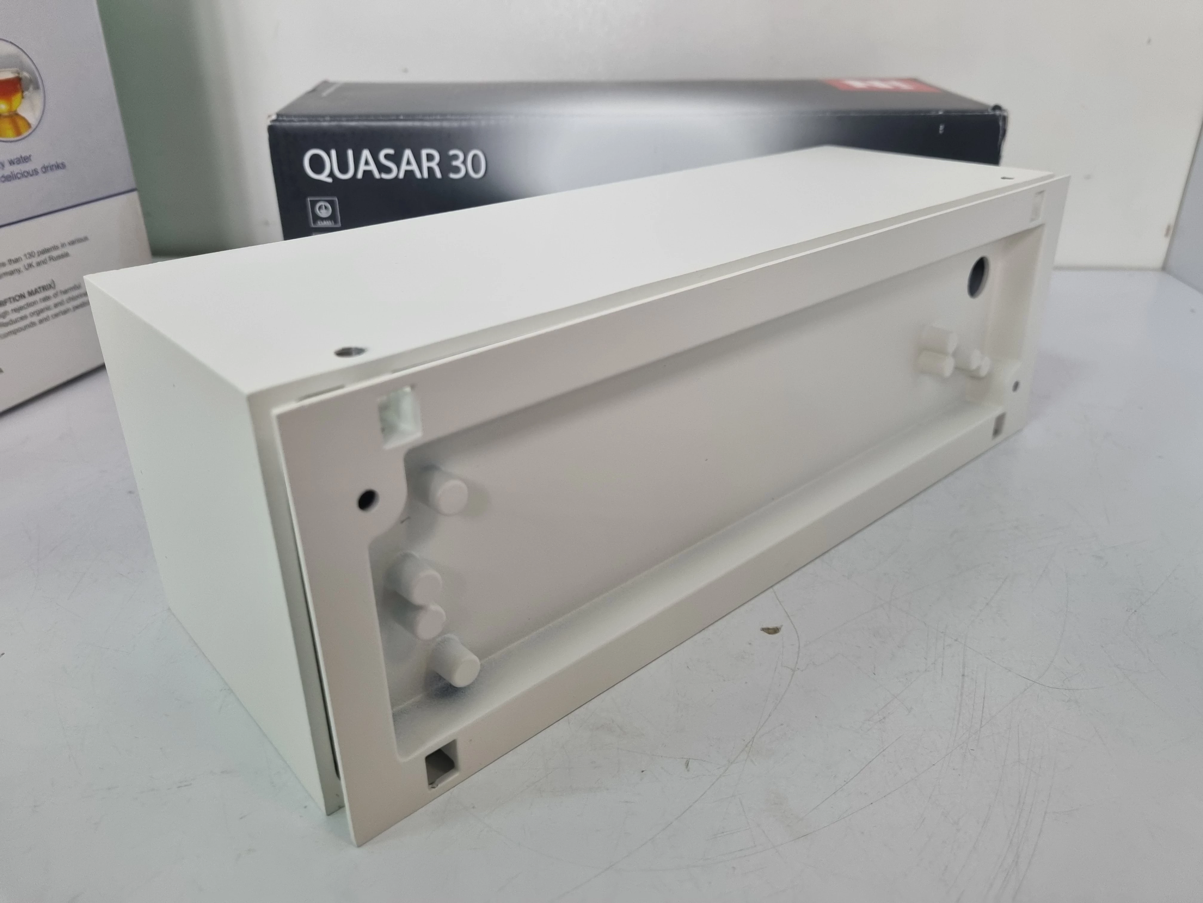 lampa-scienna-performance-in-lighting-quasar-30-kolor-11484-1937590