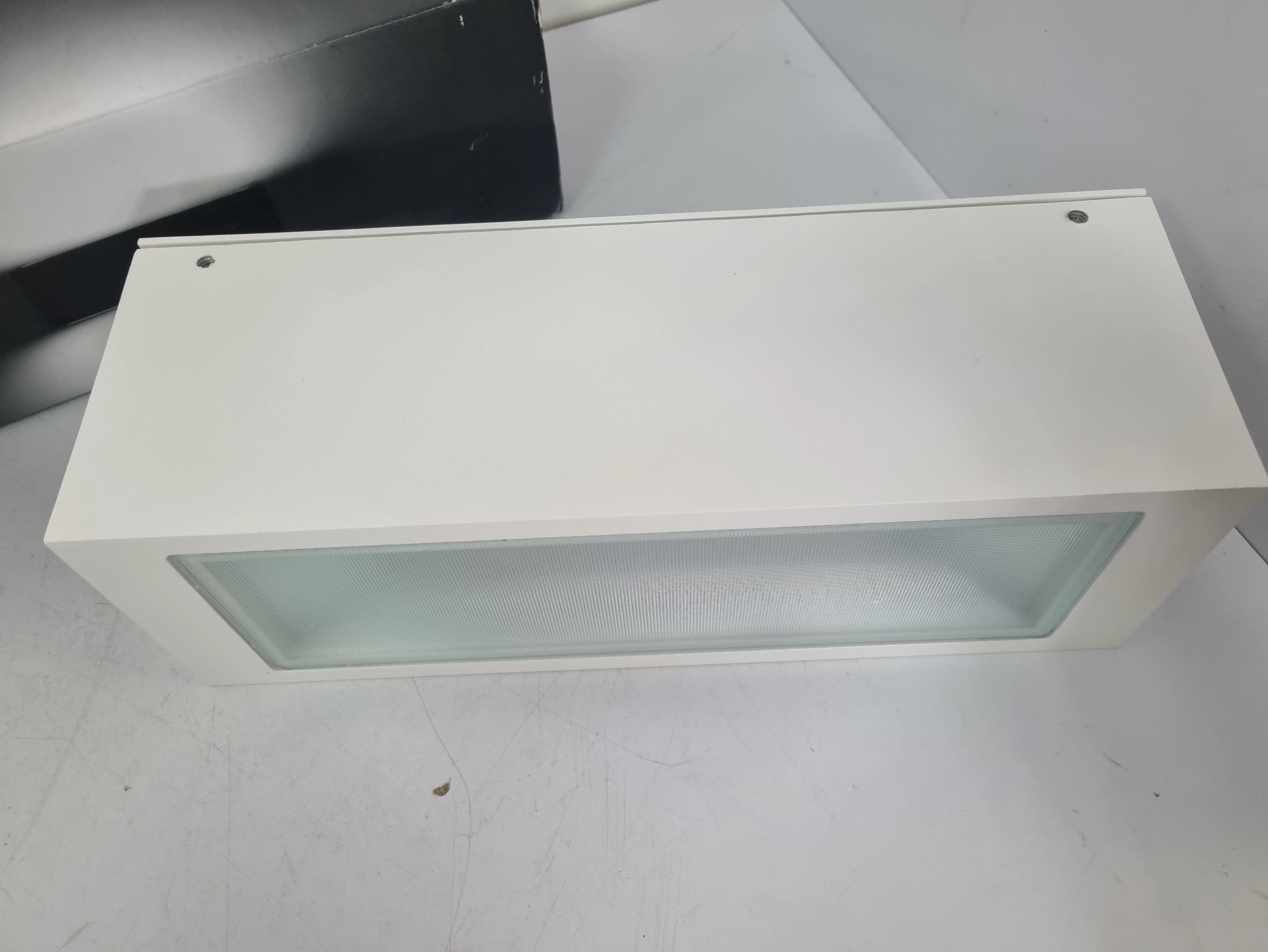 lampa-scienna-performance-in-lighting-quasar-30-stan-11323-2