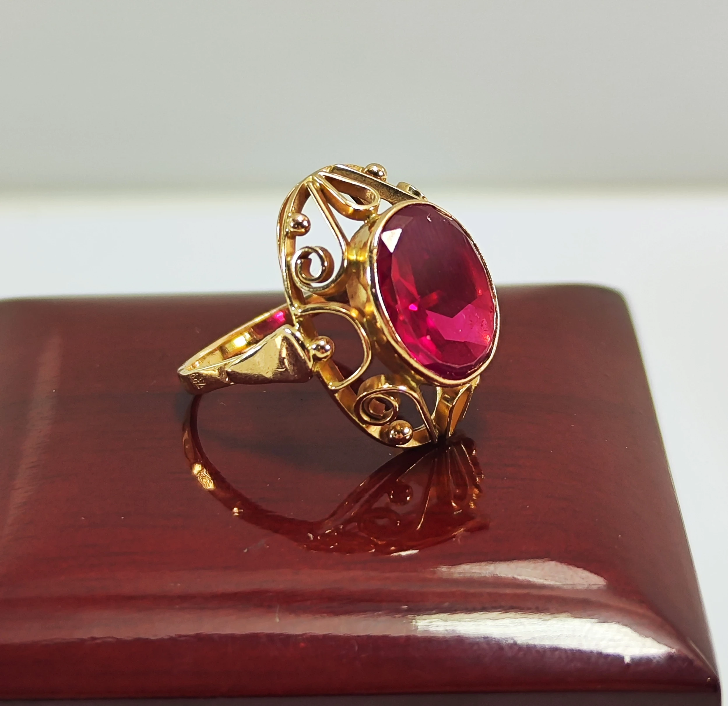 zloty-pierscionek-z-rubinem-585-63g-r16-rozmiarsrednica-wew-mm-161767