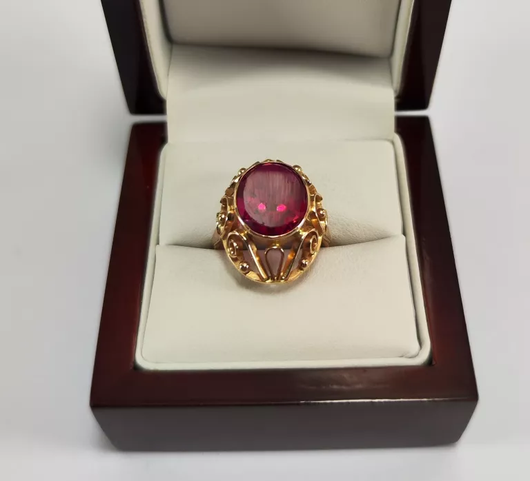 zloty-pierscionek-z-rubinem-585-63g-r16-rodzaj-wyrob-jubilerski