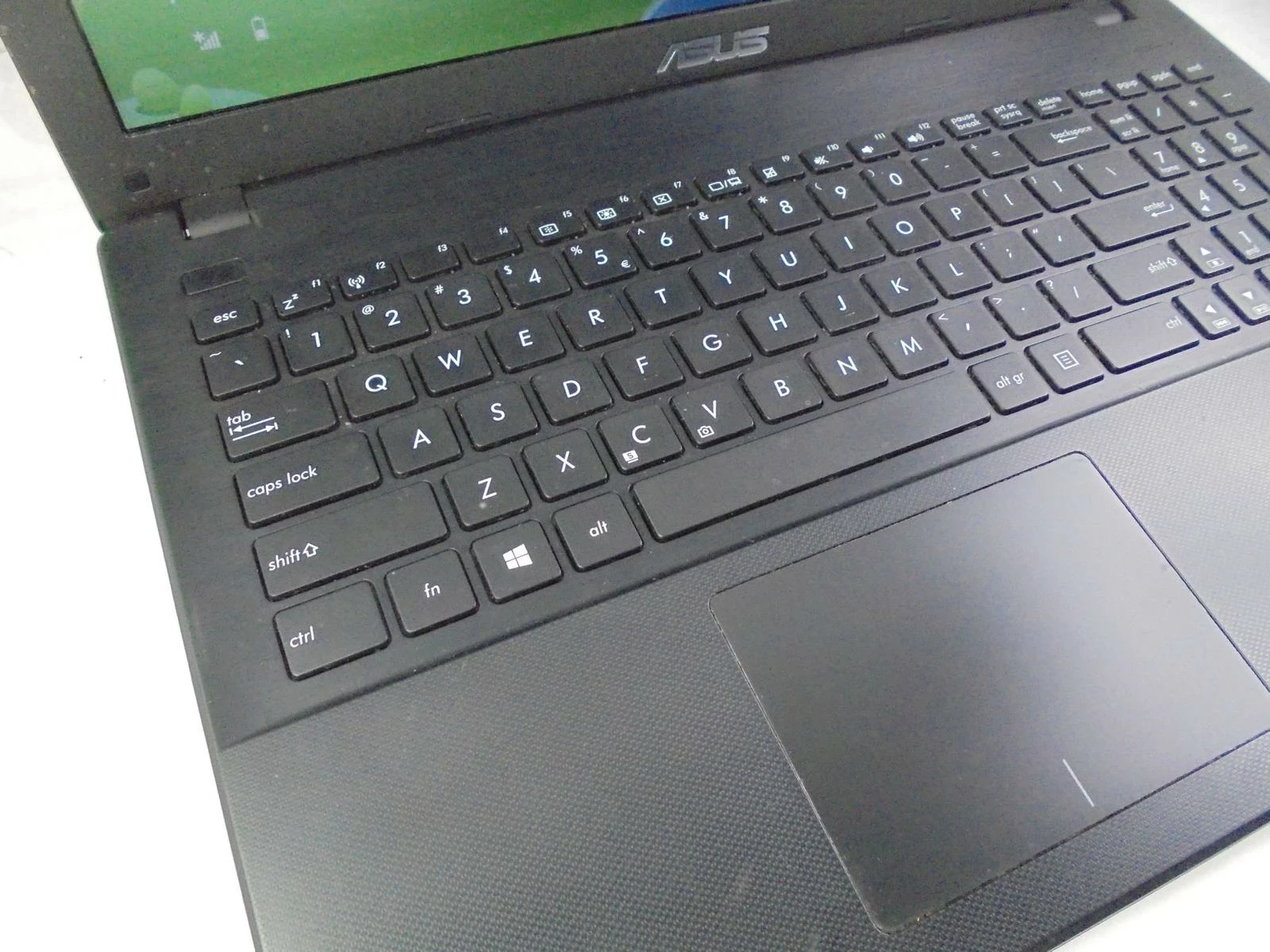 laptop-asus-x551m-celeron-n2830-500gb-4gb-liczba-rdzeni-procesora-2