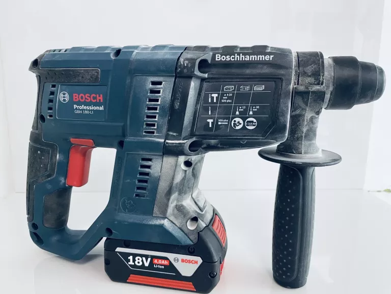 WIERTARKA UDAROWA BOSCH GBH 18V-21 WALIZKA 2AKU