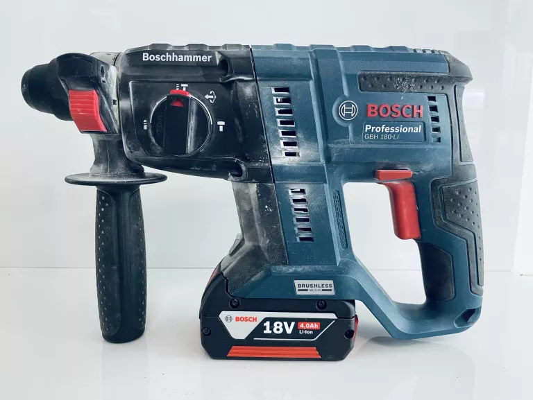 WIERTARKA UDAROWA BOSCH GBH 18V-21 WALIZKA 2AKU