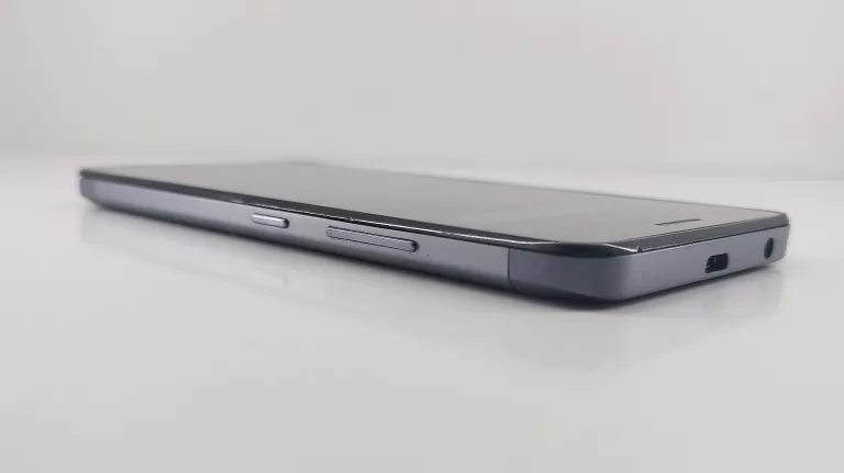 telefon-lenovo-a6020a40-k5-ean-gtin-0190404571456