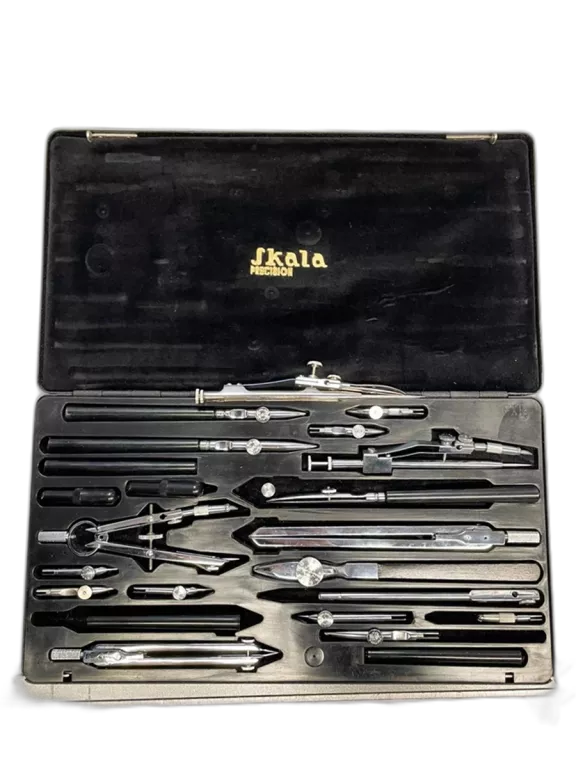zestaw-kreslarski-skala-precision-prl-stan-nie-wymaga-renowacji