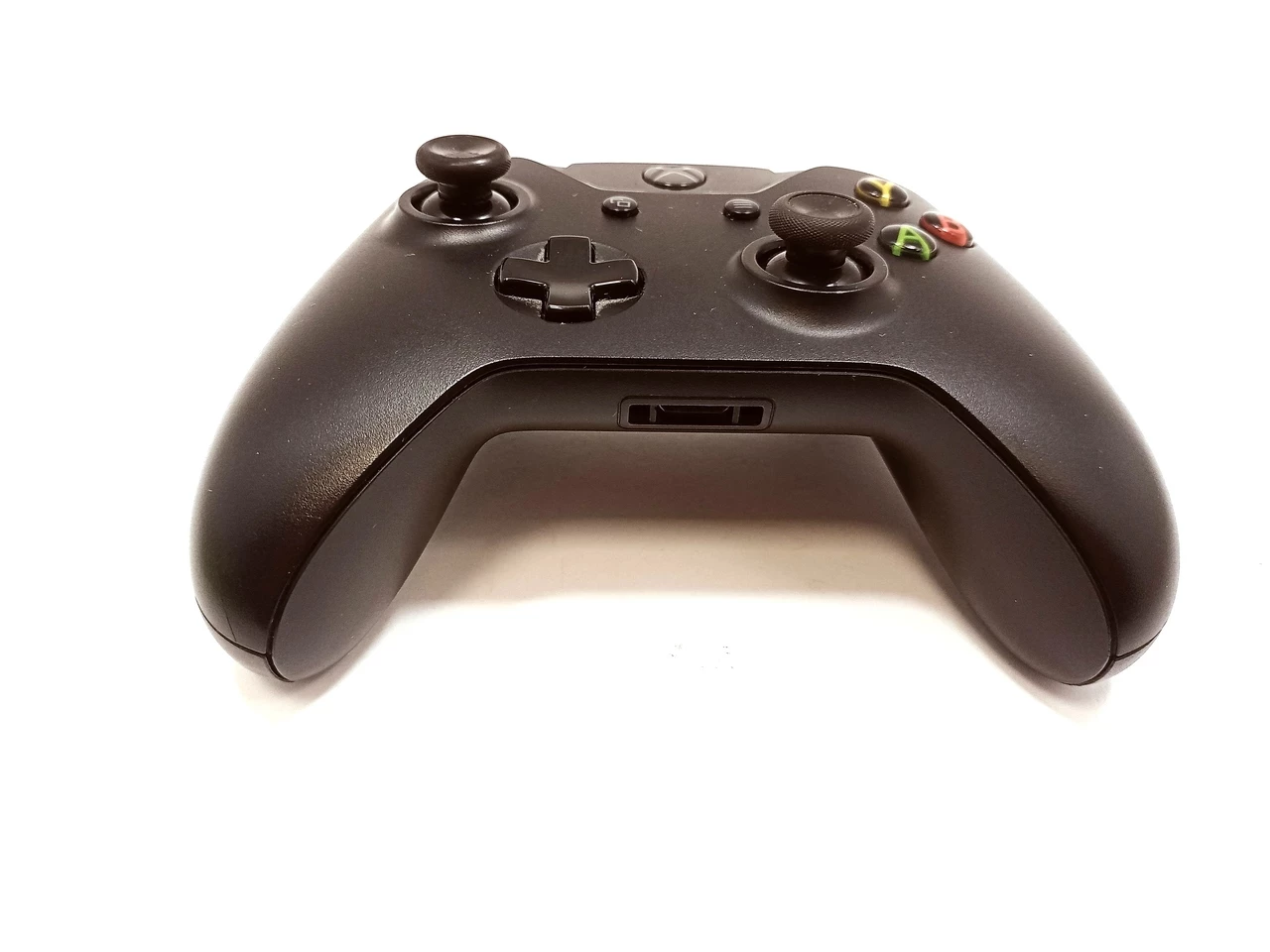 pad-xbox-one-1537-w-pady-do-microsoft-xbox-one-kompatybilne-platformy-xbox-one