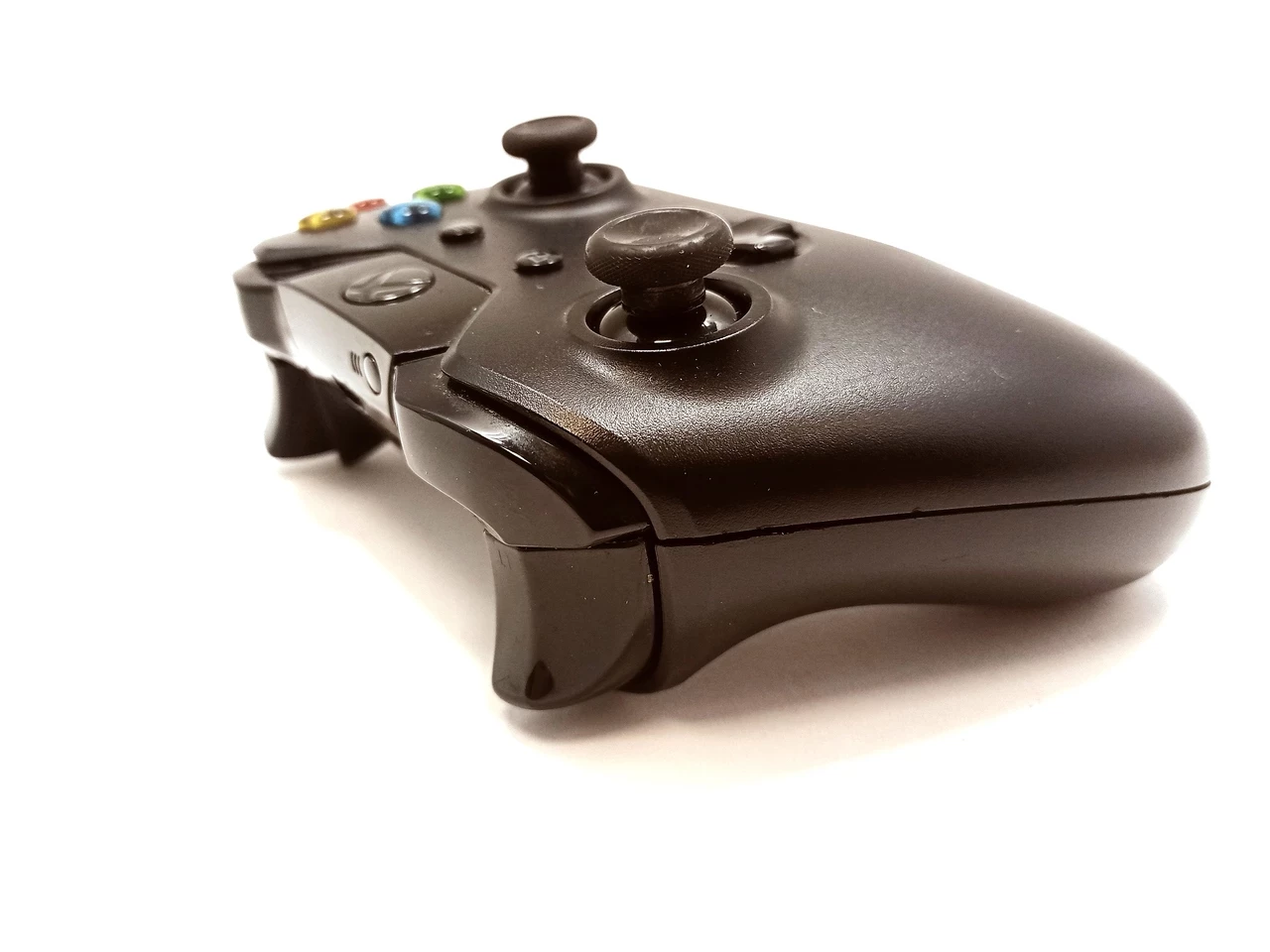 pad-xbox-one-1537-w-pady-do-microsoft-xbox-one-stan-opakowania-brak-opakowania
