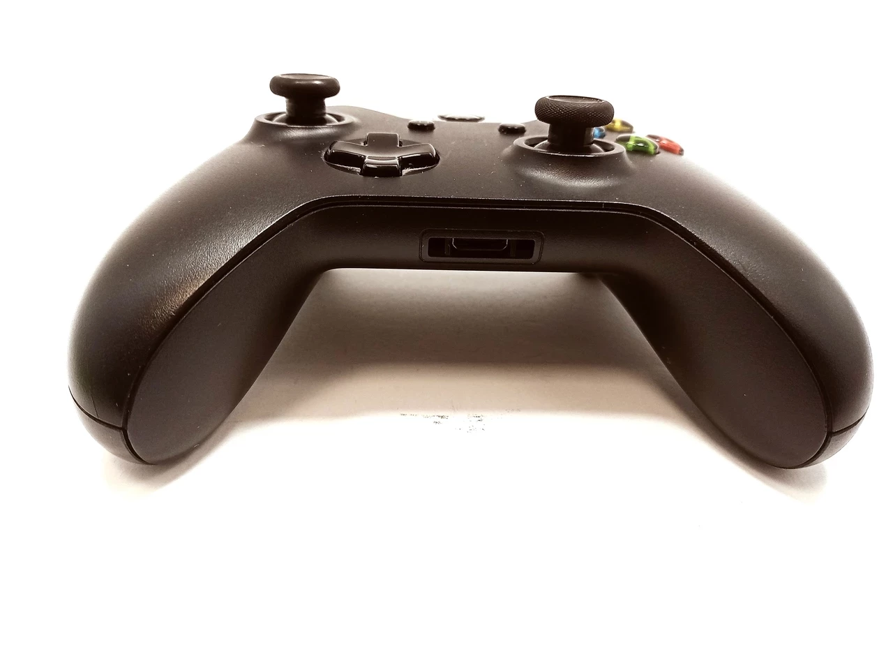 pad-xbox-one-1537-w-pady-do-microsoft-xbox-one-kolor-czarny