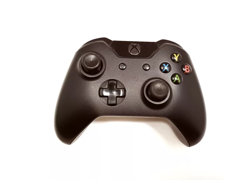 pad-xbox-one-1537-w-pady-do-microsoft-xbox-one-komunikacja-bezprzewodowa-bluetooth
