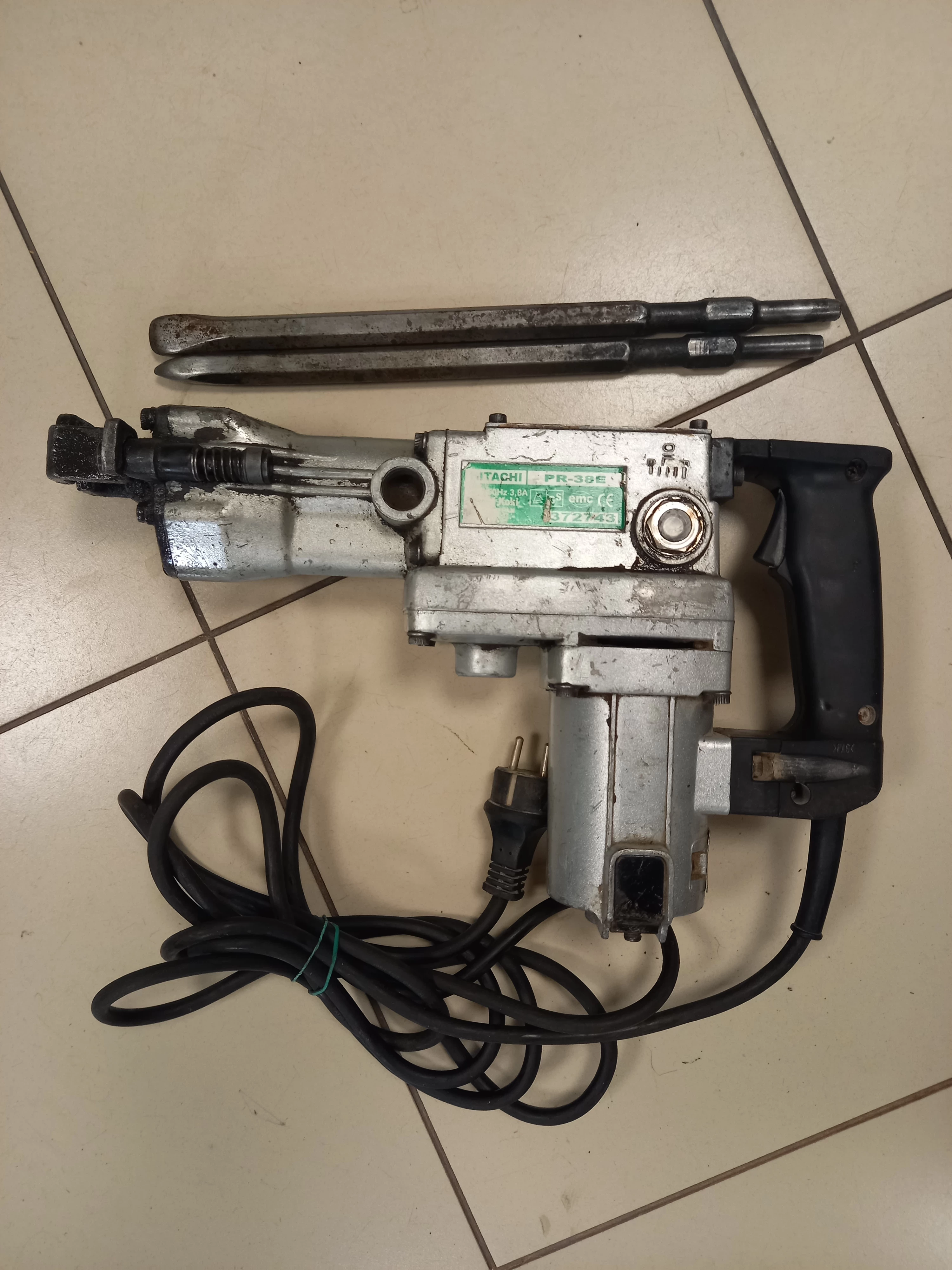 mlot-pneumatyczny-hitachi-pr-38e-stan-uzywany