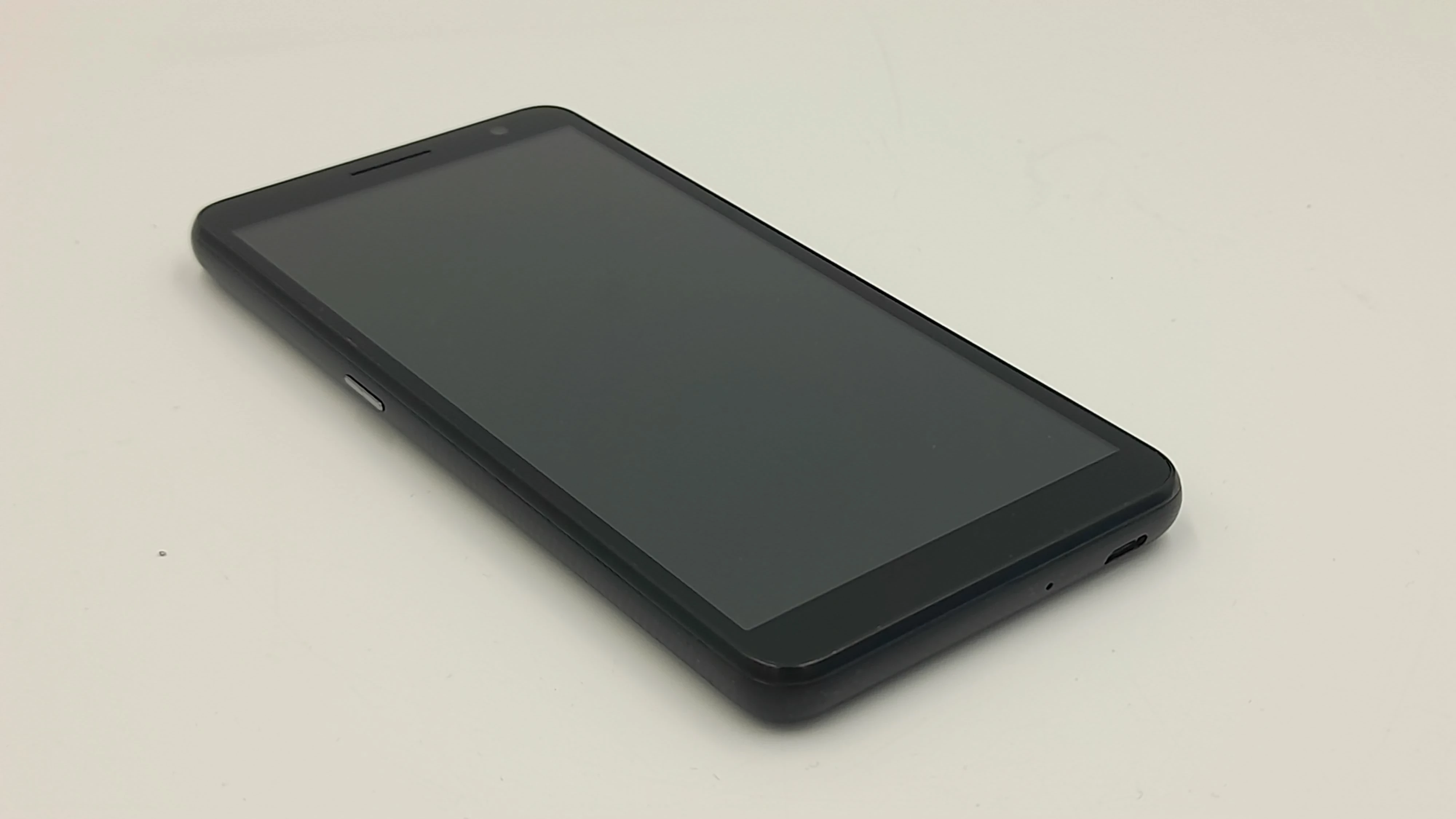 telefon-alcatel-1b-dziala-tylko-w-t-mobile-kolor-czarny