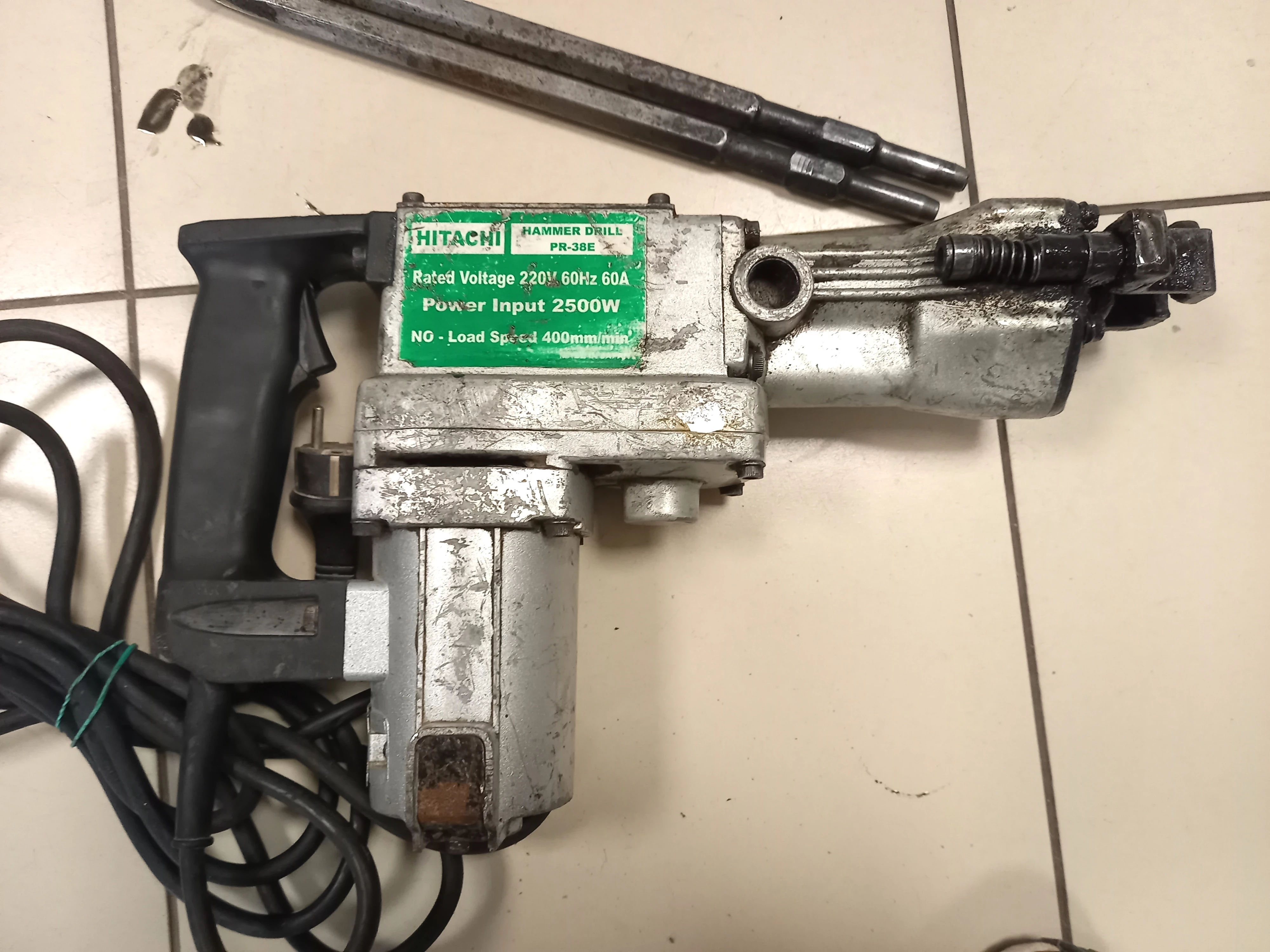 mlot-pneumatyczny-hitachi-pr-38e-zasilanie-sieciowe