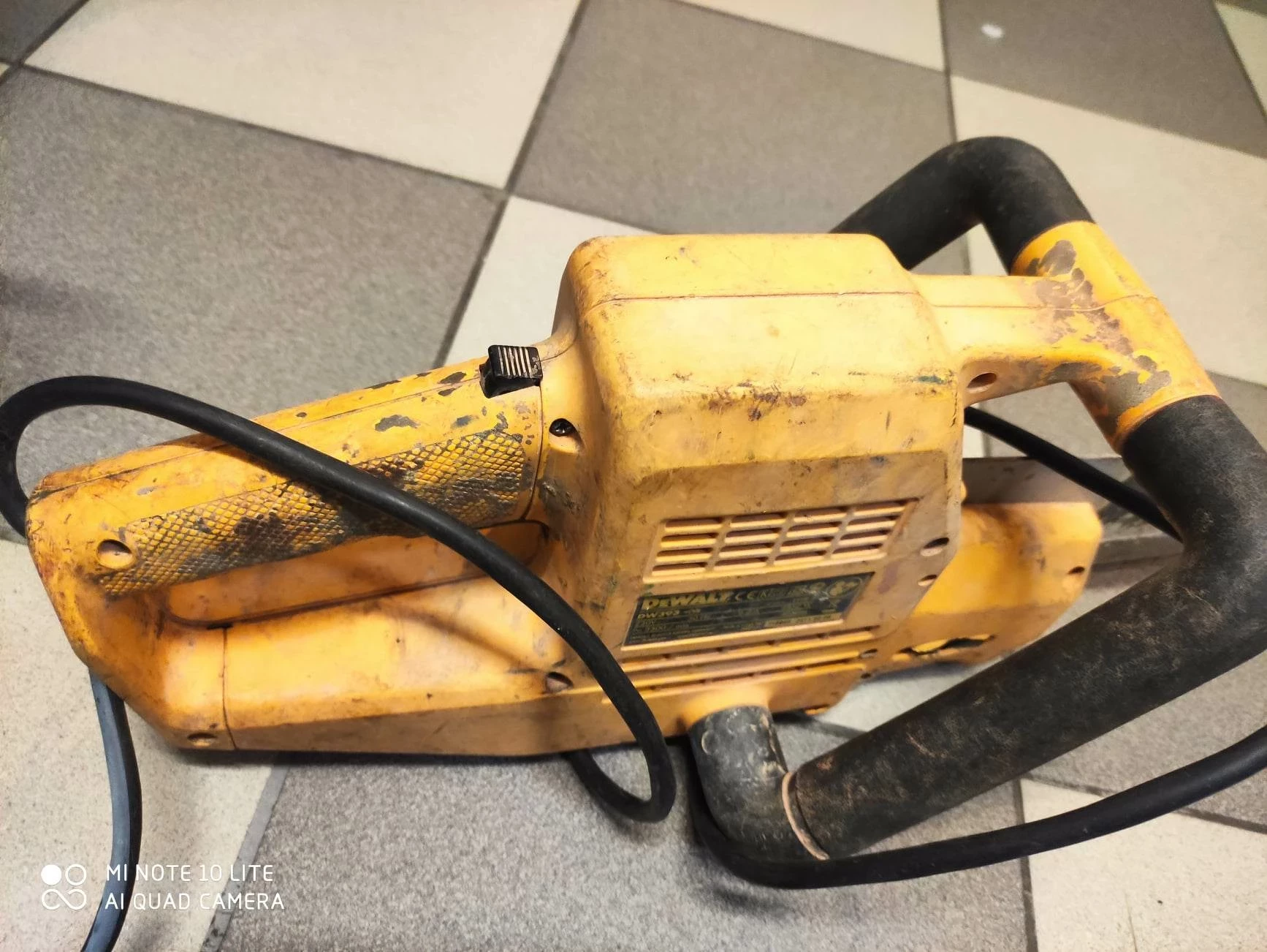 pila-lancuchowa-dewalt-dw393qs-ean-gtin-5035048659083