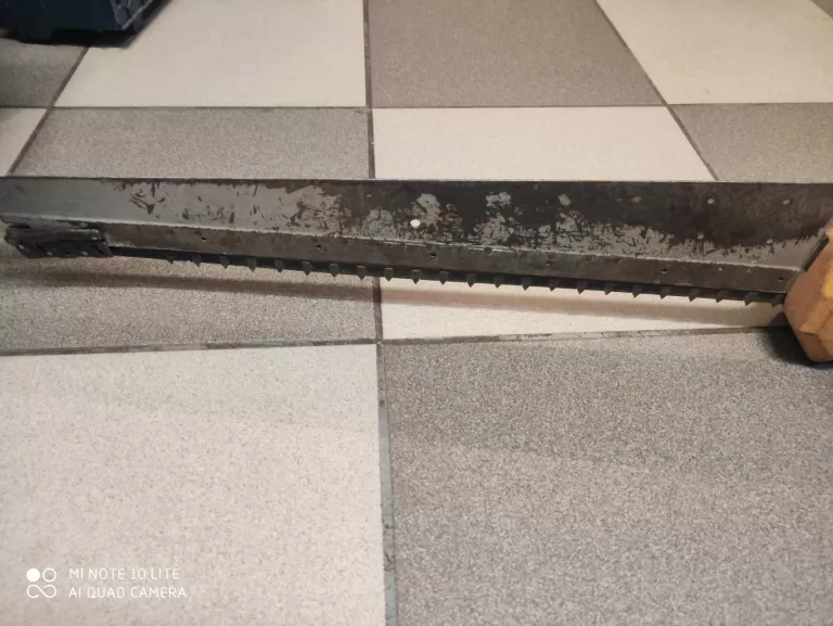 pila-lancuchowa-dewalt-dw393qs-marka-dewalt