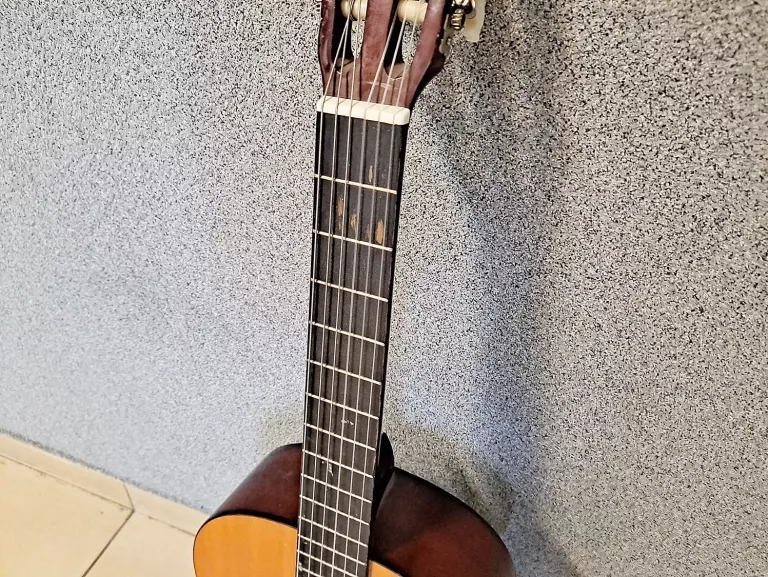 GITARA KLASYCZNA