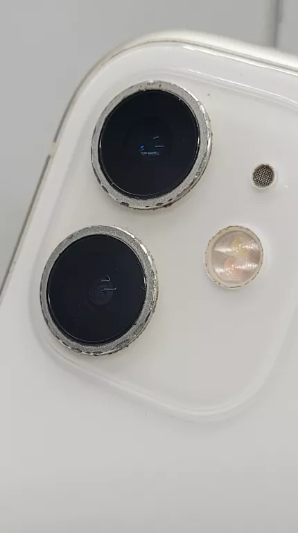 APPLE IPHONE 11 BIAŁY 64GB BAT. 82%